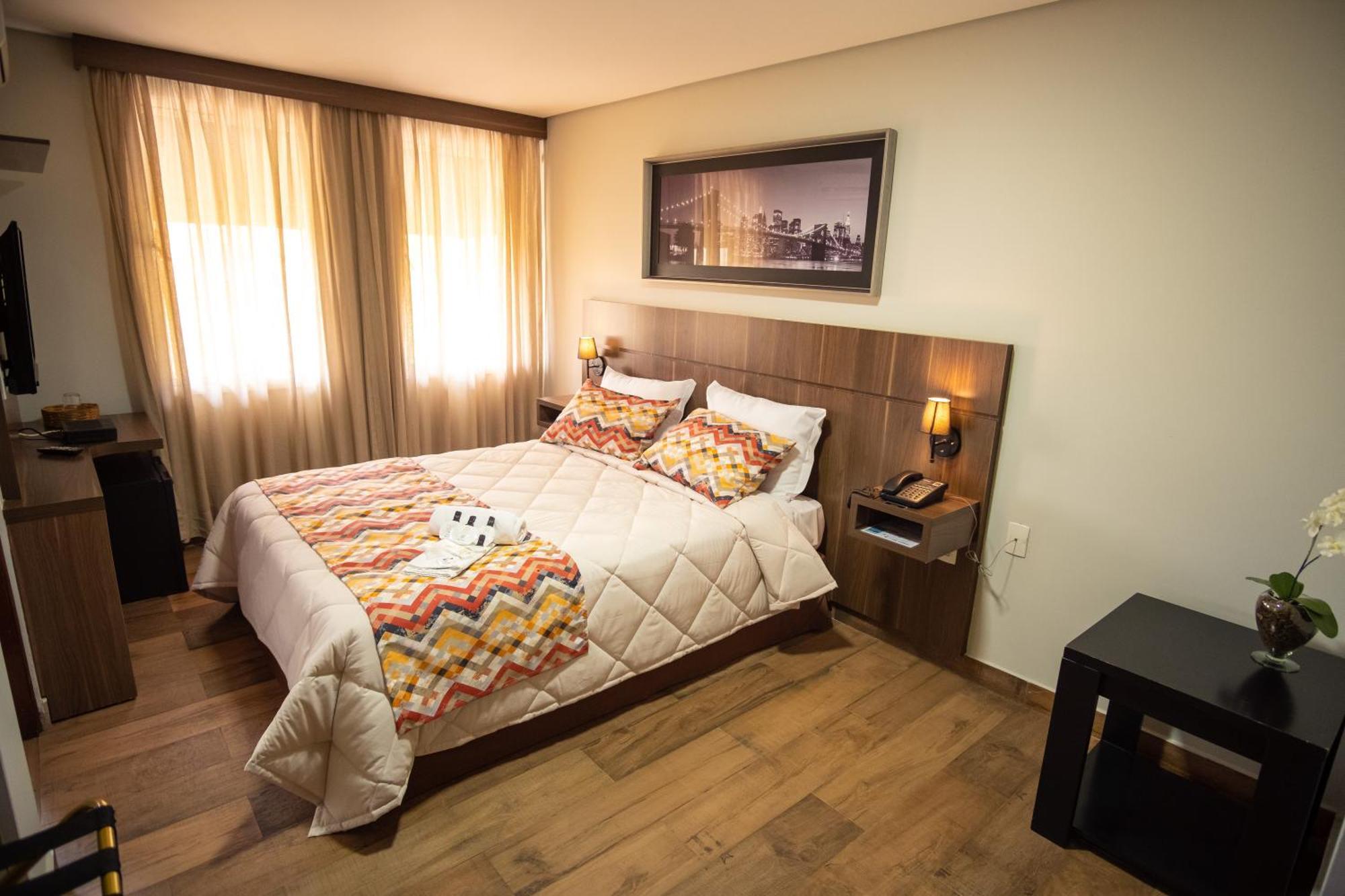 Padom Business Hotel Braganca Paulista Exterior photo