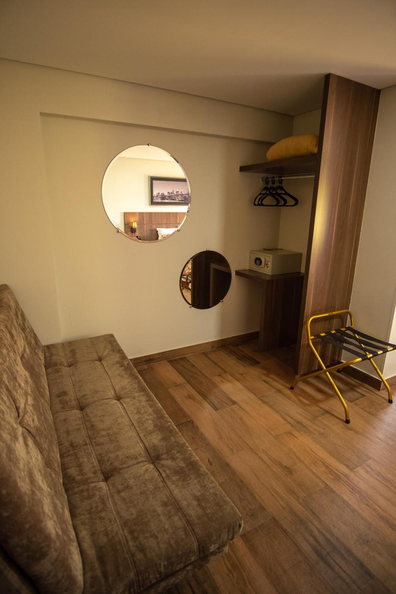 Padom Business Hotel Braganca Paulista Exterior photo