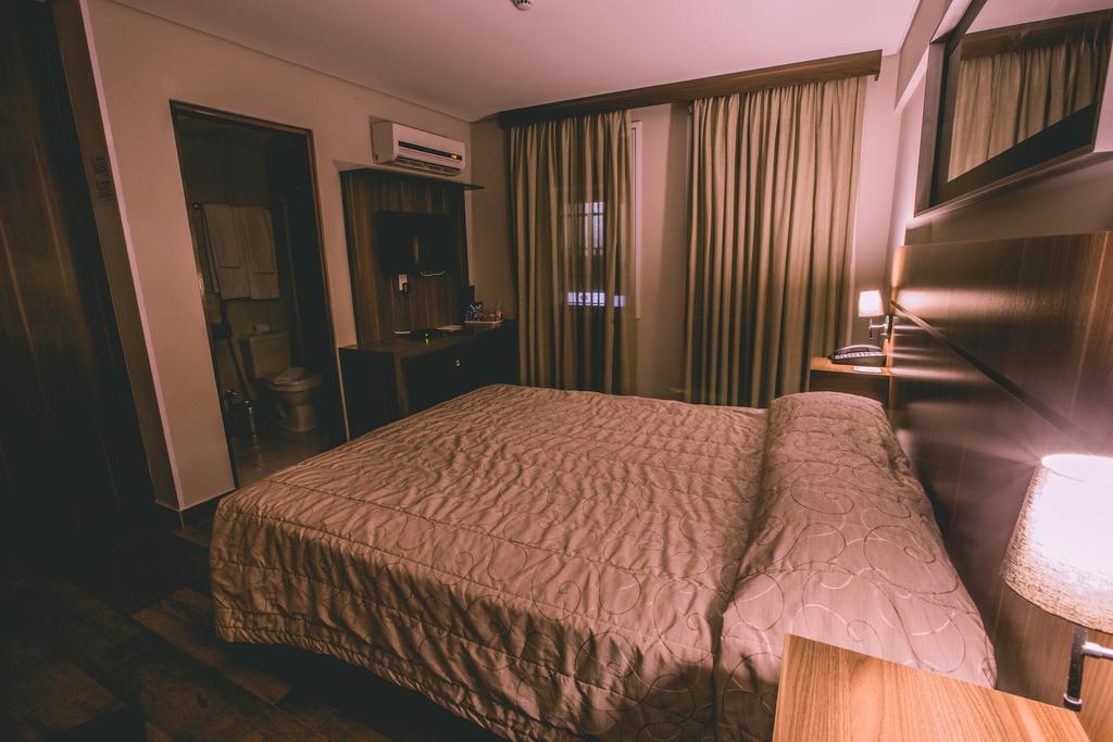 Padom Business Hotel Braganca Paulista Room photo