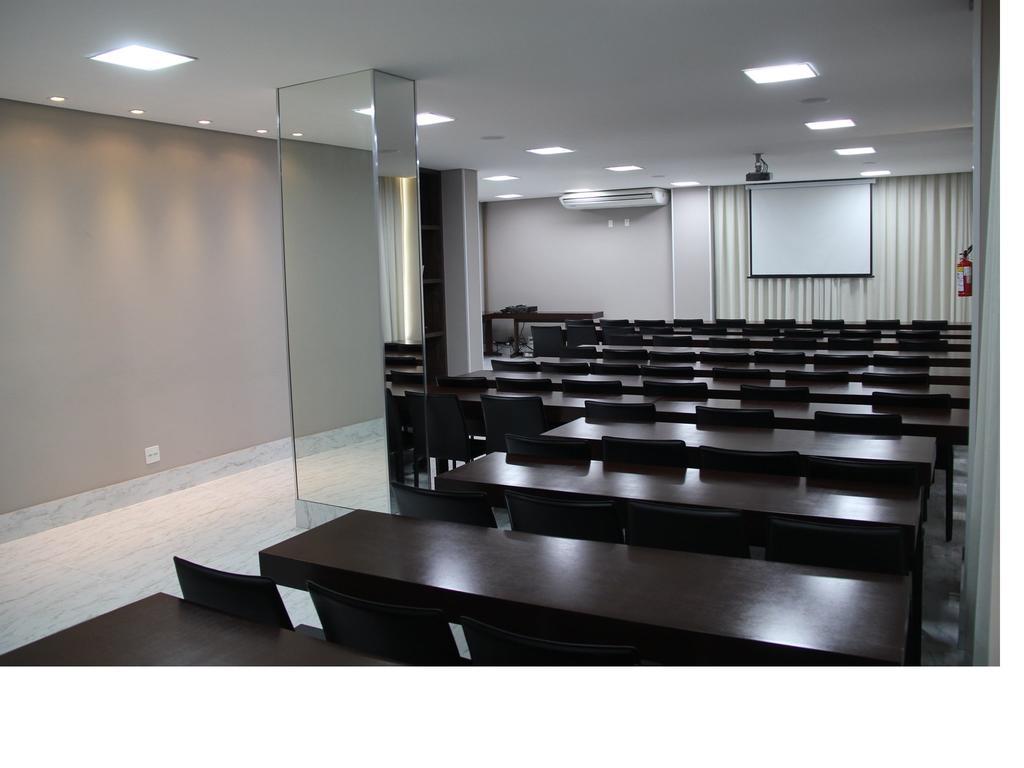 Padom Business Hotel Braganca Paulista Exterior photo