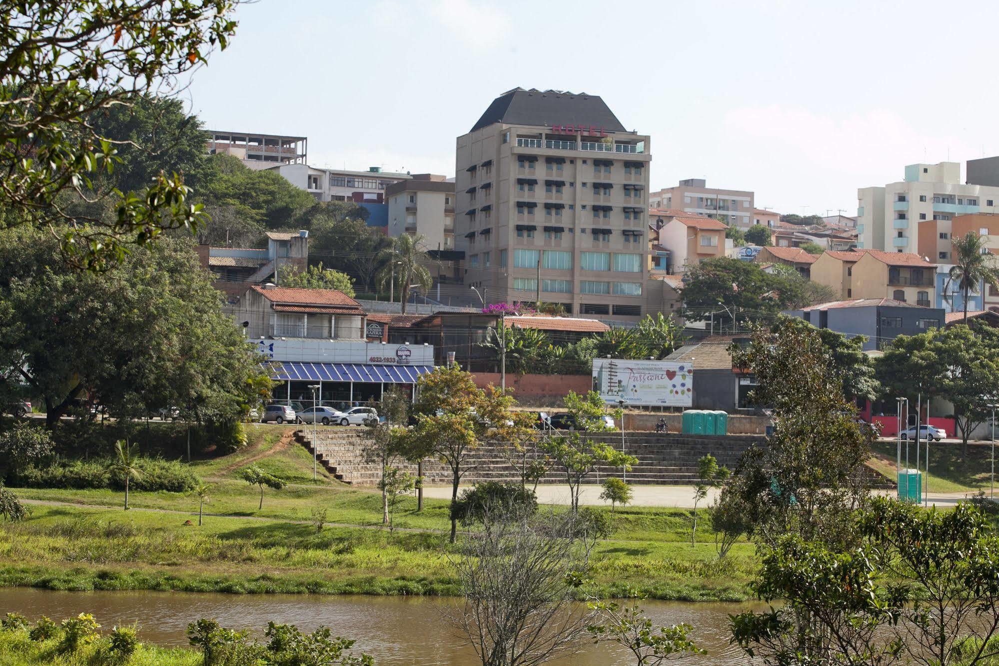 Padom Business Hotel Braganca Paulista Exterior photo
